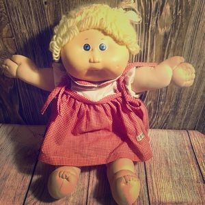 Vintage cabbage patch kid 1982